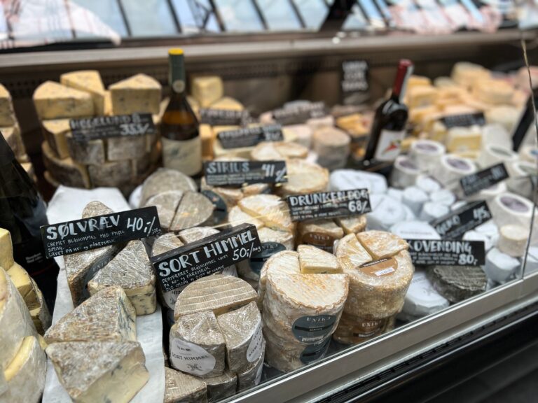 Instagram post from foodtours.eu. This post is in position 7.