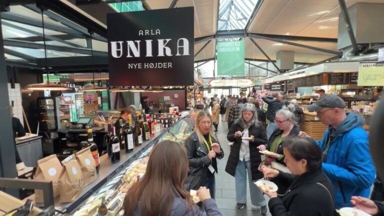 Instagram post from foodtours.eu. This post is in position 6.